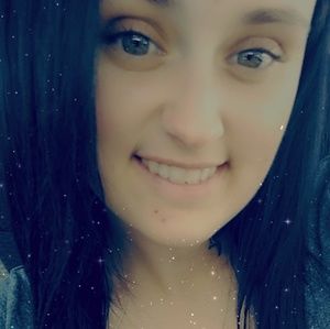 Meet your Posher, Hali